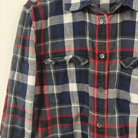 Equipment Femme Signature Plaid Button Up Shirt in Peacoat Multi Size Small - Picture 6 of 14